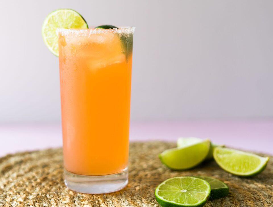 Easy Paloma Cocktail