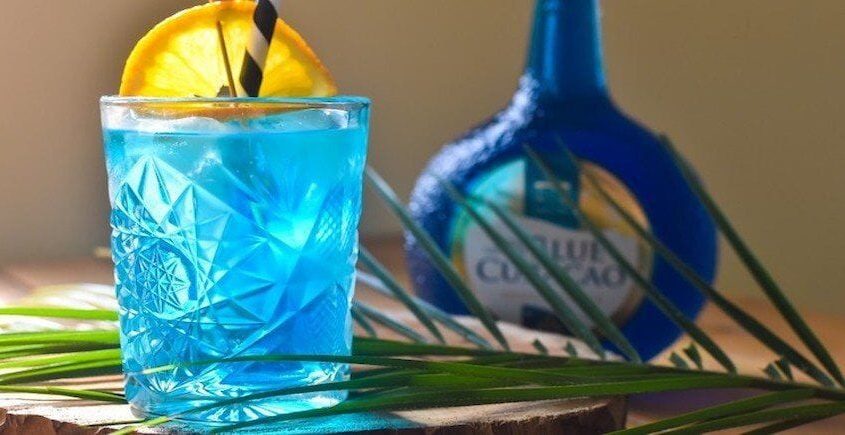 Blue Lagoon Cocktail Mit Blue Curacao