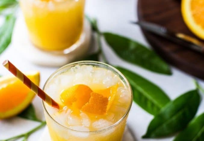 Cocktail Mit Orangensaft