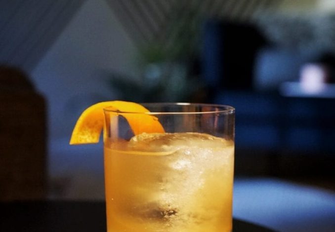 Apricot Ginger Whiskey Sour