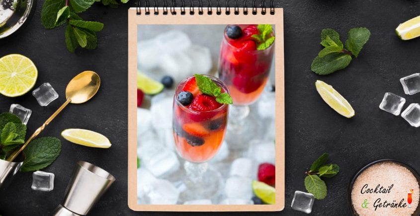Champagne Punch with Berries 1