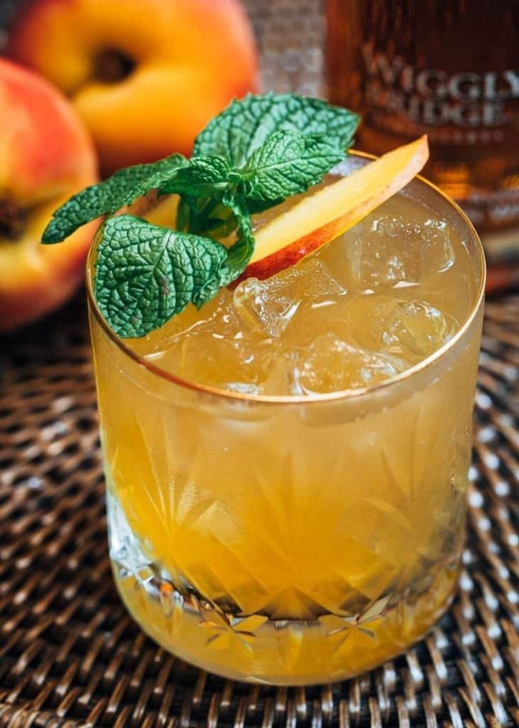 Whisky Peach Cocktail